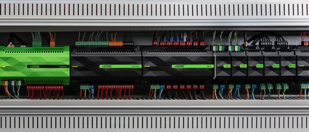 Instalacja elektryczna, Rozdzielnica, Smart home, Loxone, Inteligentny dom łódź